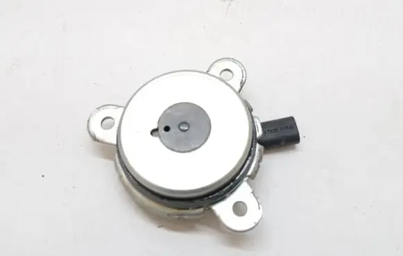 Ford Focus Camshaft vanos timing valve CM5G-GM280-FA
