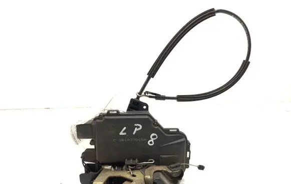 Skoda Octavia Mk1 (1U) Front door lock 3B1837015A