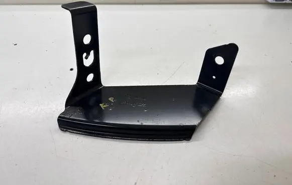 Opel Movano B Front bumper mounting bracket 8200808374