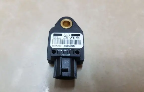KIA Ceed Airbag deployment crash/impact sensor 959203K000