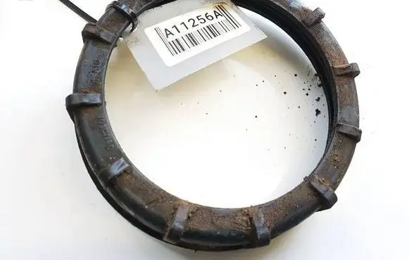 Volkswagen PASSAT B5 In tank fuel pump screw locking ring/nut 321201375A