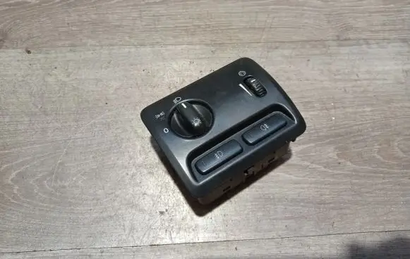 Volvo S60 Light switch 8691749