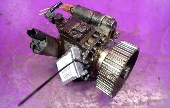Fuel injection high pressure pump