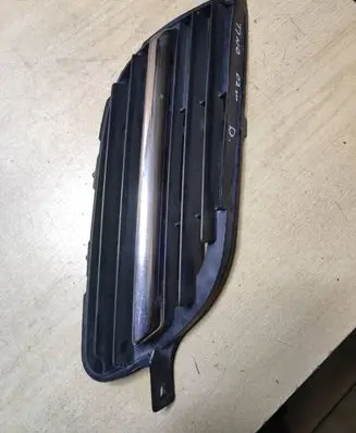 Nissan Almera Tino Front bumper lower grill 62320BU