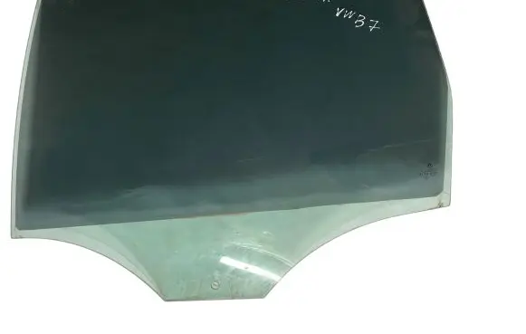 Volkswagen PASSAT B7 Rear door window glass 43R004026 E000794