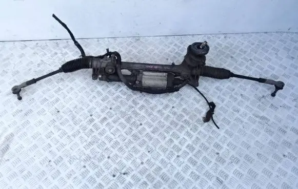 Volkswagen Golf VI Steering rack