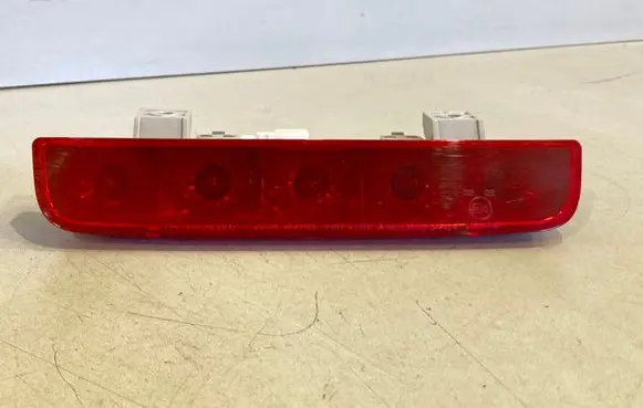 KIA Soul Third/center stoplight 927012K0