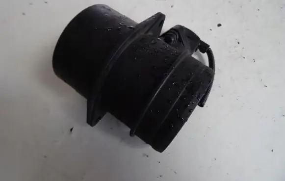 Seat Alhambra (Mk1) Mass air flow meter 0281002461
