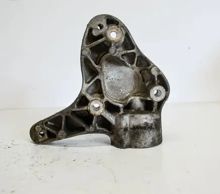 Volkswagen Golf VI Other engine bay part 1K0260885B