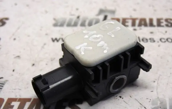 Mercedes-Benz GL X164 Airbag deployment crash/impact sensor A0038202826