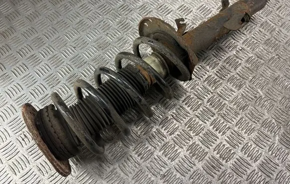 Land Rover Freelander 2 - LR2 Front shock absorber with coil spring
