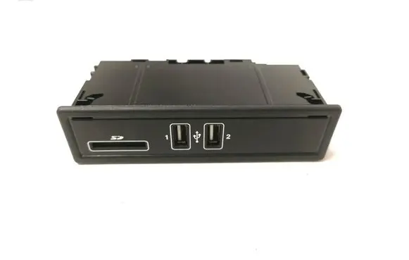 Mercedes-Benz C W205 USB socket connector A2058200526