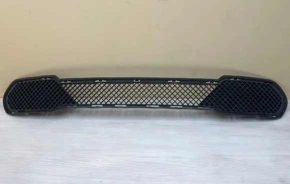 BMW X1 E84 Front bumper lower grill 51112990476