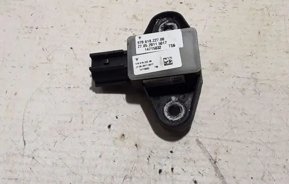 Porsche Panamera (970) Airbag deployment crash/impact sensor 97061822700