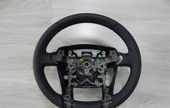 Toyota Prius c Steering wheel
