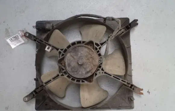 Mitsubishi Space Wagon Electric radiator cooling fan