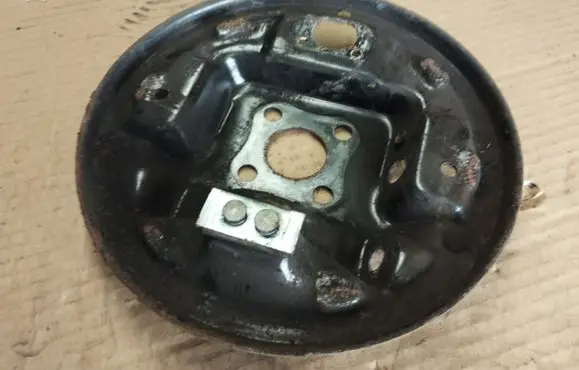 Nissan Note (E11) Rear brake disc plate dust cover 
