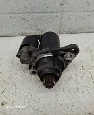 Volkswagen Caddy Starter motor 02H911023A
