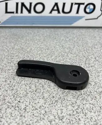 BMW 3 E36 Engine bonnet (hood) release handle 1928469