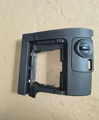 Volkswagen Golf VI Dashboard lower bottom trim panel 5K1858365C 5K1858367
