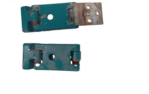 Mercedes-Benz Sprinter W901 W902 W903 W904 Loading door lower hinge 9017400837