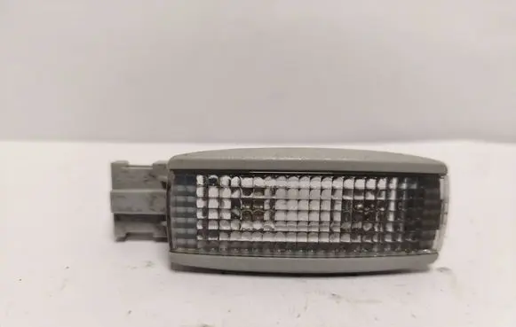 Volkswagen PASSAT B5.5 Other interior light 3B0947113