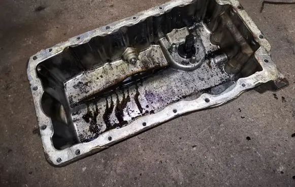 Volkswagen Golf V Oil sump 038103603AG
