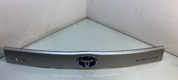 Toyota Prius (XW30) Tailgate trim 768047070 7681147070