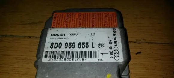 Audi A4 S4 B5 8D Airbag control unit/module 8D0959655L 0285001305