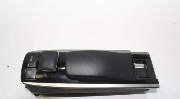 Lexus GS 250 350 300H 450H Head unit multimedia control 8478030110