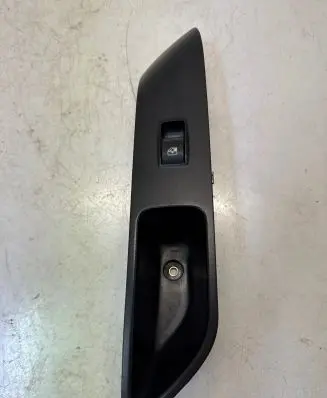 Iveco Daily 6th gen Electric window control switch 5801511730