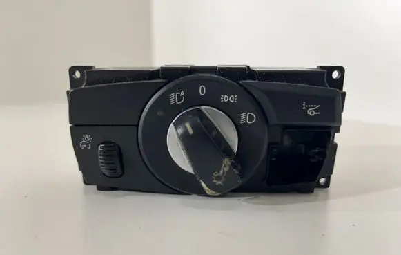 BMW X6 M Light switch 9135579