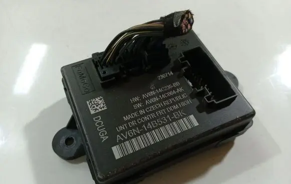 Ford Grand C-MAX Door control unit/module AV6N14C235BB