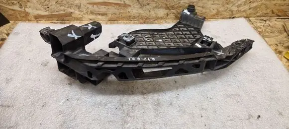 Audi Q3 8U Headlight/headlamp mounting bracket 8U0805607A