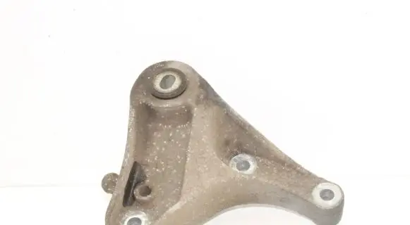 Opel Mokka Gearbox mounting bracket 96983905