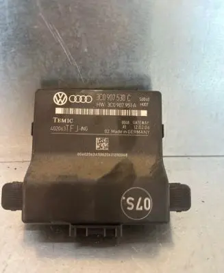 Volkswagen PASSAT B6 Gateway control module 3C0907530C 402063