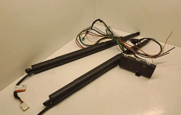 BMW 3 G20 G21 Tailgate hydraulic set A2C7671601000 005000000 61355A19DB201