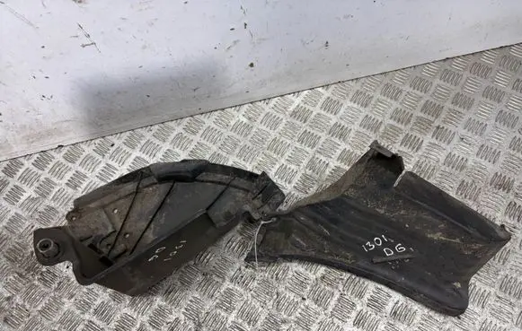 Toyota Prius (XW50) Rear bumper underbody cover/under tray 5839847050
