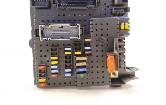Volvo S60 Fuse module 30786646 07W455 28080156