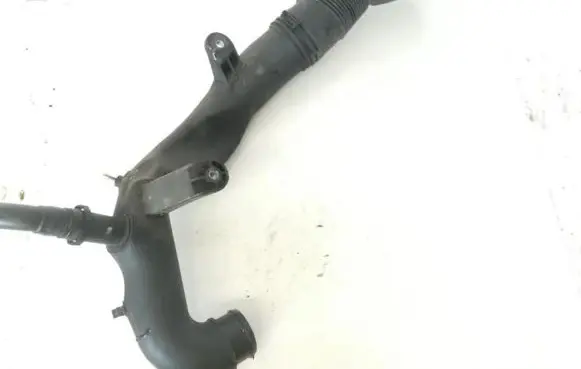 Skoda Fabia Mk1 (6Y) Air intake hose/pipe 6q0129654bd 6q0129684c