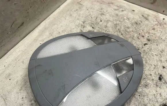 Mercedes-Benz E W211 Rear seat light A2118201901