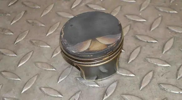 Piston