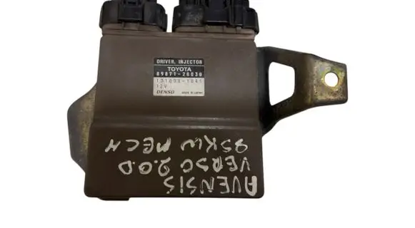 Toyota Avensis Verso Fuel injection control unit/module 8987120030 1310001041