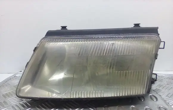 Volkswagen PASSAT B5 Headlight/headlamp 14869100