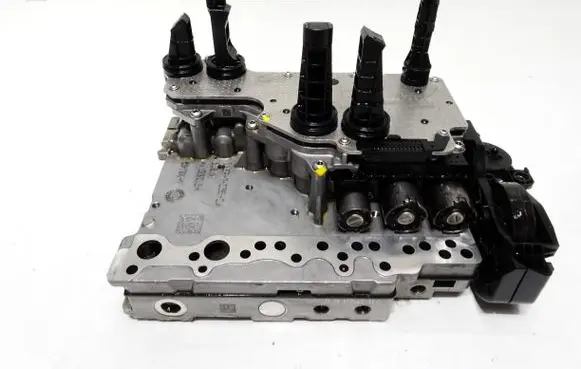 Volvo V60 Transmission gearbox valve body 7M5R7H035CA 7M5R7A101EA