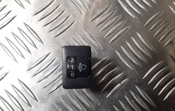 Mitsubishi Space Star Headlight level height control switch 9818