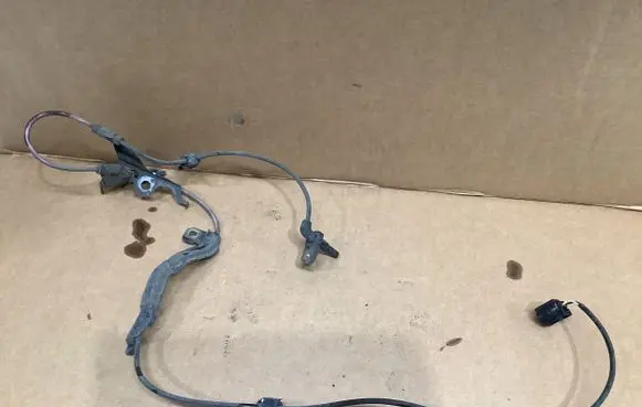 Toyota Prius (XW50) ABS brake wheel speed sensor