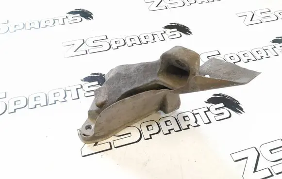BMW 1 E81 E87 Engine mounting bracket 6764574 2211 ENAC46000