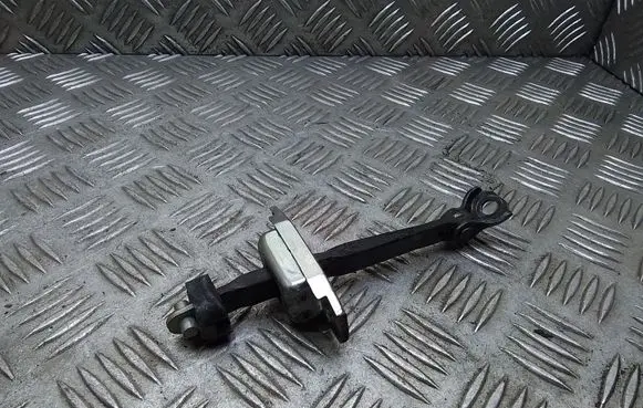Toyota Prius (XW30) Front door check strap stopper