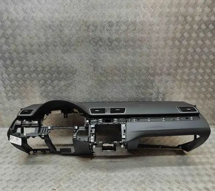 Volkswagen PASSAT B7 Dashboard 3C1857009 3C1857003Q